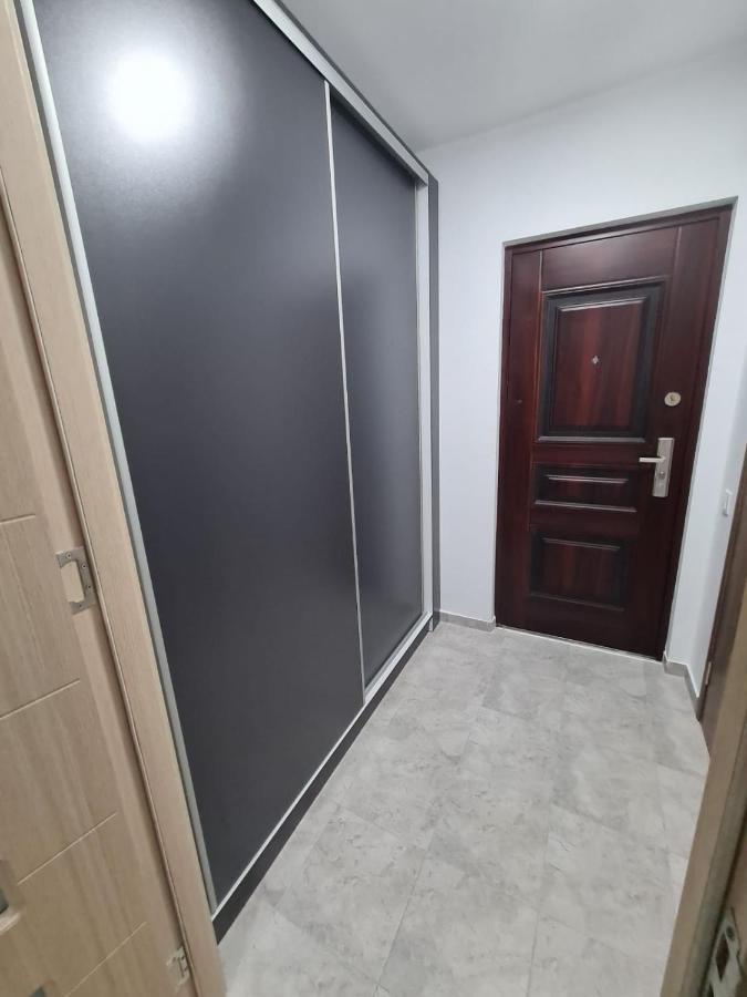 Garsoniera Luxury Lorena Pitesti Ngoại thất bức ảnh